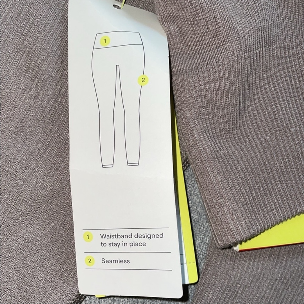 All In Motion Women's Ultra High-Rise Rib Leggings - Picture 8 of 8